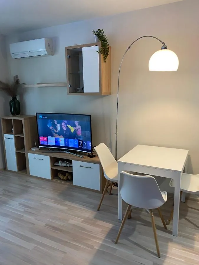 Modern & Central 1Br Apartment With Lovely Terrace Filibe Bulgaristan