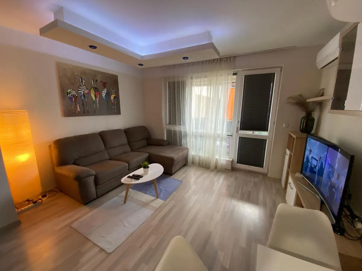 Modern & Central 1Br Apartment With Lovely Terrace Filibe