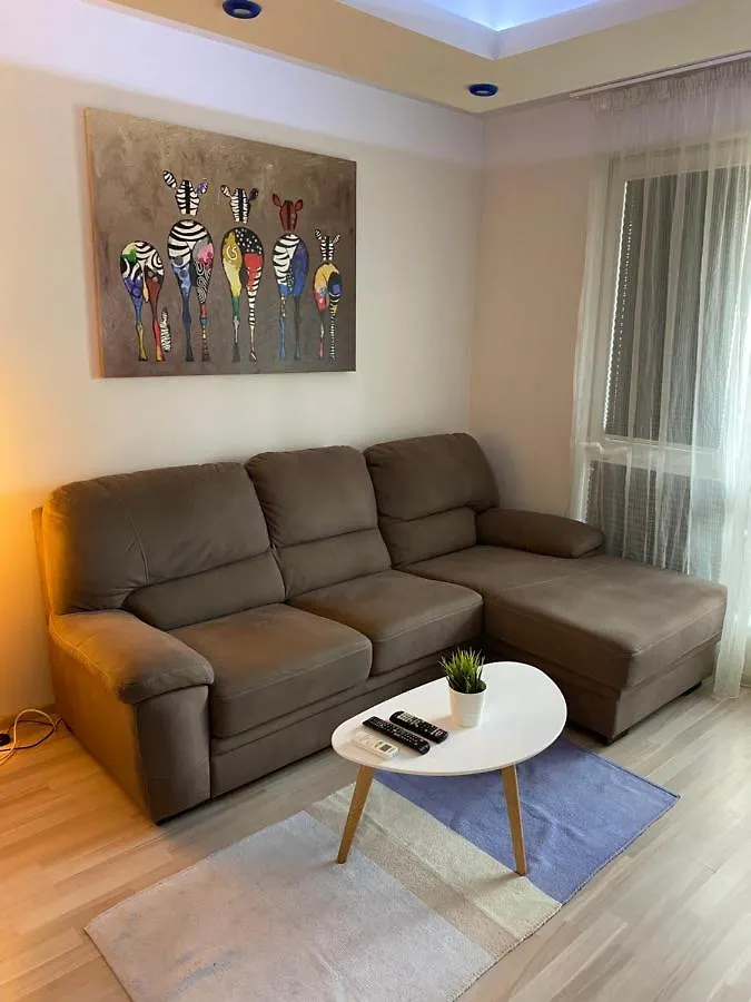Modern & Central 1Br Apartment With Lovely Terrace Filibe 0*,