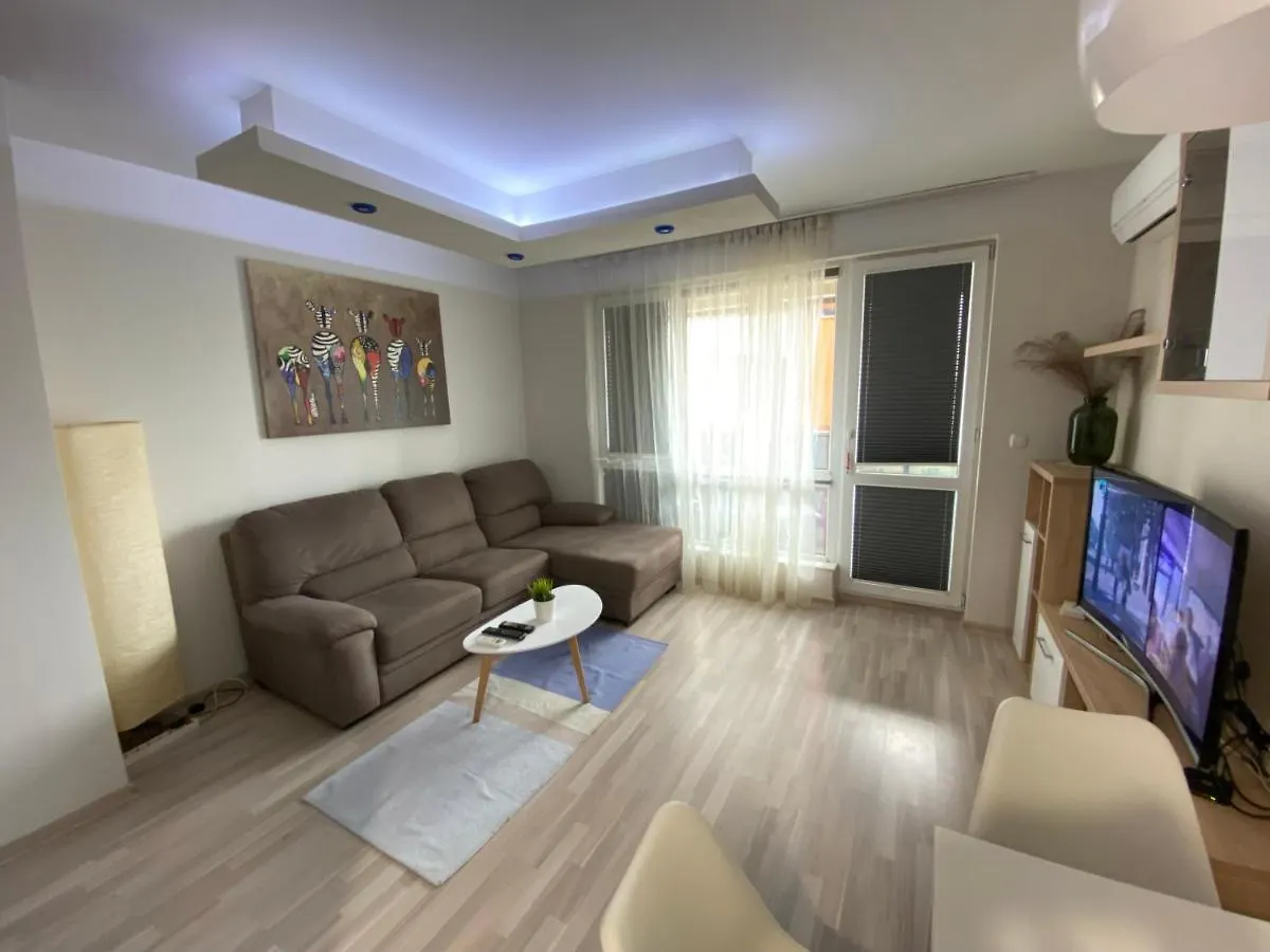 Modern & Central 1Br Apartment With Lovely Terrace Filibe 0*,